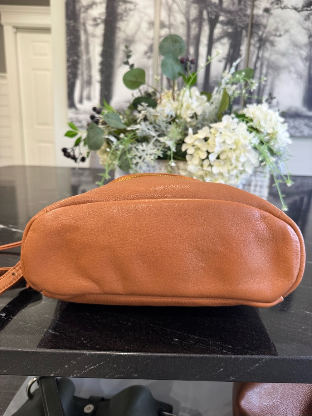 🧡HOBO Fern Foldover Leather Crossbody Messenger Cognac - Picture 8 of 16